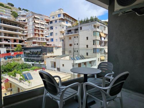 Beautiful Apartment in Saranda 300