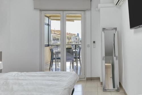 Apartamento con vistas a mar y canal. Empuriabrava