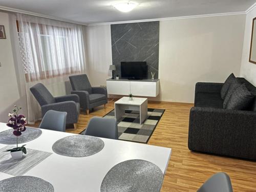 Bródy 51 53 Apartman