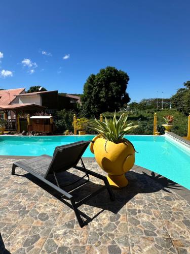 Bazen u ili blizu objekta Résidence SIMONA