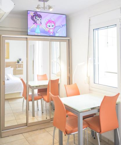 Cozy 6th floor, city center, 30m2, sun terrace
