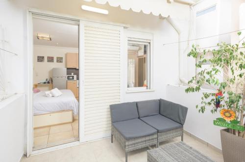 Cozy 6th floor, city center, 30m2, sun terrace