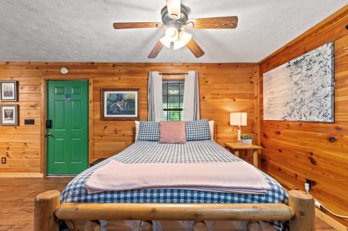 Oh Deer - Studio Wooded Twin Cabin, Hot Tub, TV & Wifi photo 5