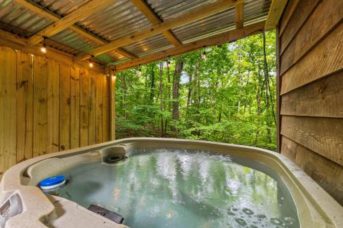 Oh Deer - Studio Wooded Twin Cabin, Hot Tub, TV & Wifi photo 74