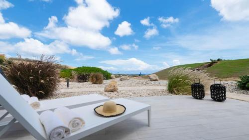 Reef View - Luxury apartment with seaview and pool