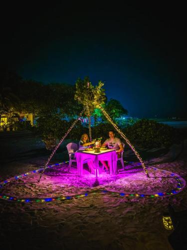 Gambar di galeri bagi Ithaa Okean di Guraidhoo
