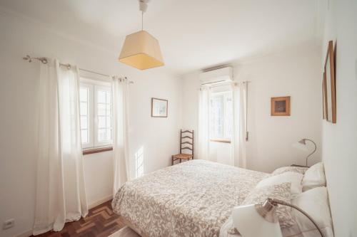 3 Bedroom Town House - Historic Centre of Cascais. 100 mts from the beach and centre of Cascais
