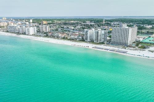 2 Bedroom Newly Remodeled Beachfront Condo, Destin photo 54