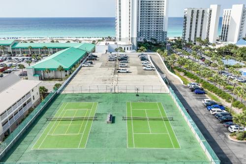 2 Bedroom Newly Remodeled Beachfront Condo, Destin photo 58