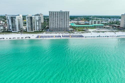 2 Bedroom Newly Remodeled Beachfront Condo, Destin photo 65