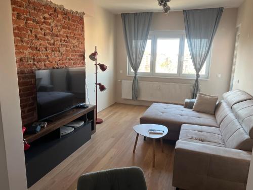 Lux, Spacious and Comfort Apartment next to National Palace of Culture