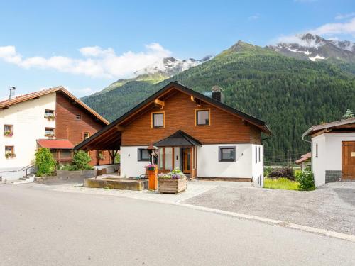 Alpenlodge Pettneu Lodge 1