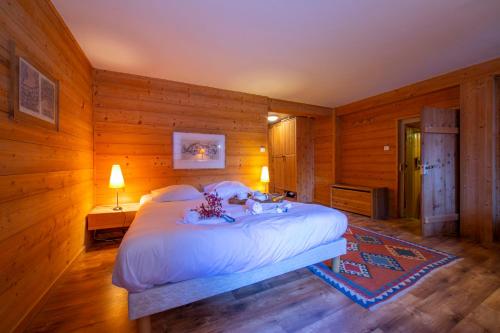 Chalet Tre la Vieux for 14 + Garden