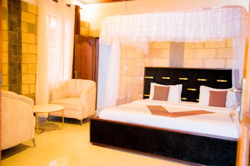 KIGUFI HILL, Agape Resort & Kivu Edge