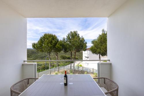 Sunny Hill: Vue Montagne - 3 ch • Valle Properties