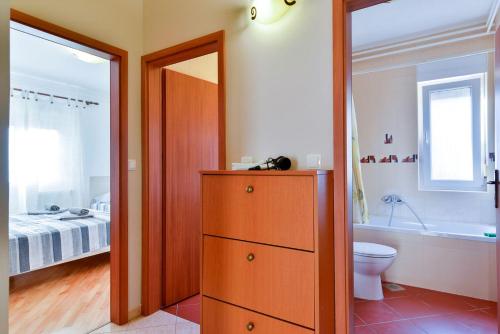 Haustierfreundliches Apartment nur 250 Meter zum Strand mit Waschmaschine, Grill, WiFi
