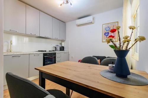 Zadar Old Town Apartment