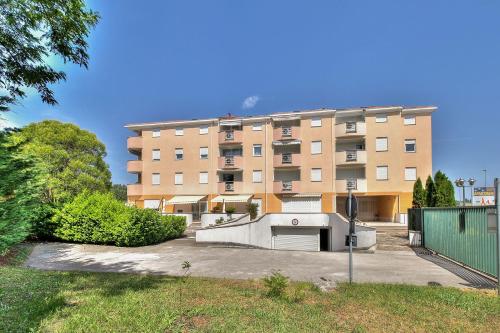 Bezauberndes Apartment nur 200 Meter zum Strand, ideal für ATP-Turnier