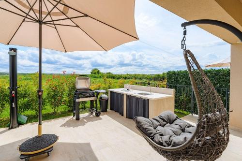 Mediterranes und modernes Apartment mit Jacuzzi, Waschmaschine, Grill