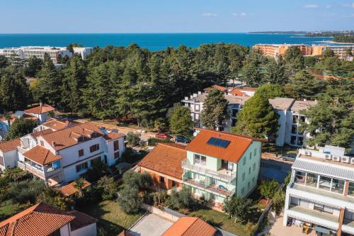 Strandnahes Apartment nur 280 Meter zum Meer mit Privatparkplatz und Grill