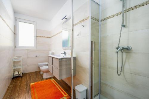 Strandnahes Apartment nur 280 Meter zum Meer mit Privatparkplatz und Grill