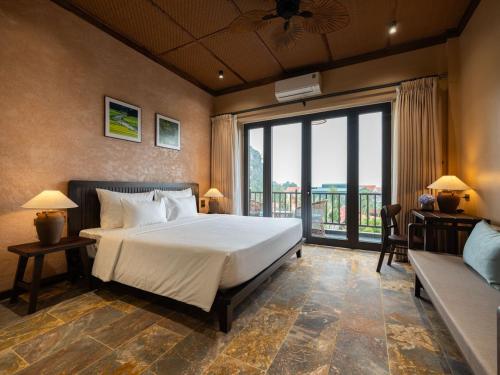 La Lua Resort Ninh Binh — Photo of the whole room