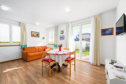 Traumhaftes Apartment nur 280 Meter zum Strand mit Garten und Grill