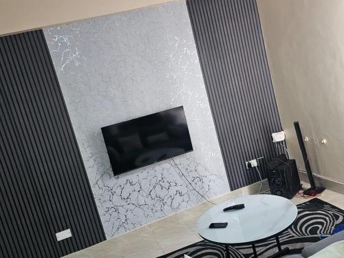 Televisor o centre d'entreteniment de Nuri Homes