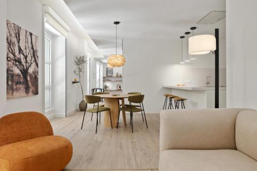 Sabatik Suite by FeelFreeRentals