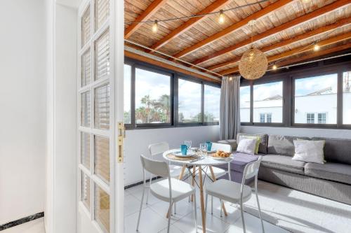 Casa Atassara - 500m to the Beach, Ping-Pong and Foosball By Lanzarote Vacation Homes