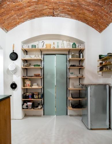 Lilly's Calm Souterrain Apartment with garden
