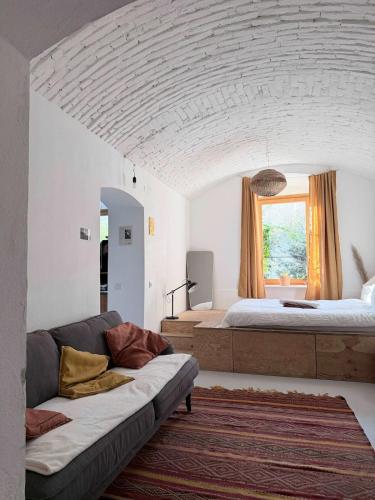 Lilly's Calm Souterrain Apartment with garden