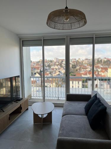 Bright apartment with panoramic views Dijon