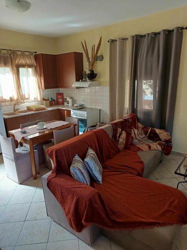 Kostas Volissos-residence
