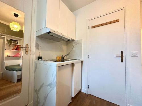 366 New Suite Ventura - Tiny Apartment Paris Center