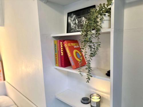 366 New Suite Ventura - Tiny Apartment Paris Center