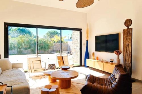 Charming setting with private pool in Cala Rossa