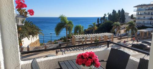 Spectacular Sea Views, 2 bed,2 bath