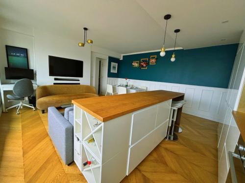 Beautiful family apartment Paris Center 2BR - 6P