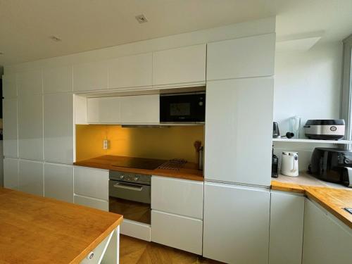 Beautiful family apartment Paris Center 2BR - 6P