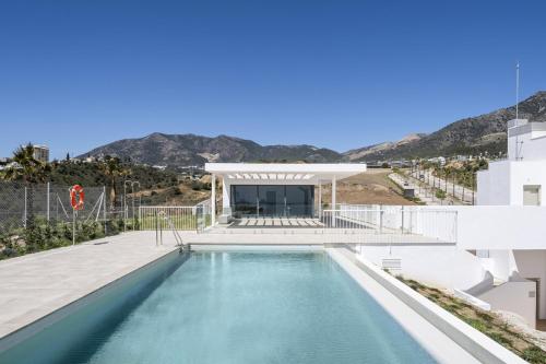 Terraza Mar - Apartment with Rooftop Pool, Carvajal, Fuengirola