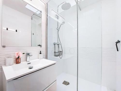 Studio Le Cormoran-5 by Interhome