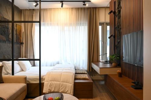 The Signature by Solessa Urban Suite in Ladadika