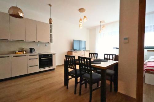 #OLSZYNKI PARK N89 FV Parking by APARTAMENTY OKAZJA