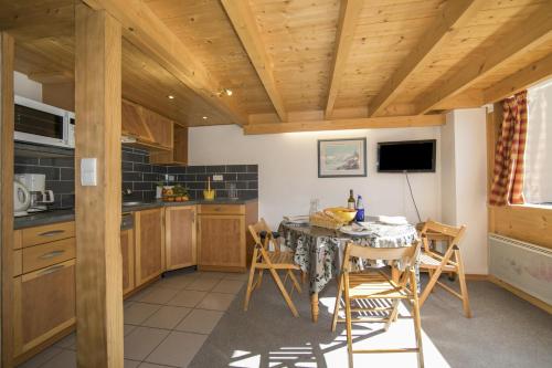 Grand Roc A213 from Slopes 150m, Mont-Blanc View, Parking & WiFi - Happy Rentals
