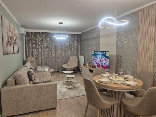 Major Apartment