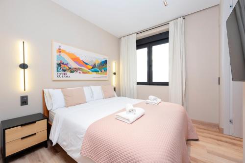 STAYMADRID - Bernabeu Chic Apartment