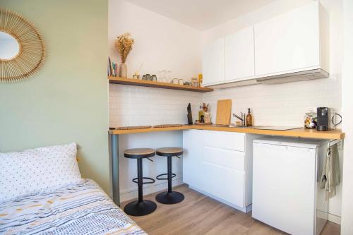 Small Studio Of 14m In The Heart Of Lyon