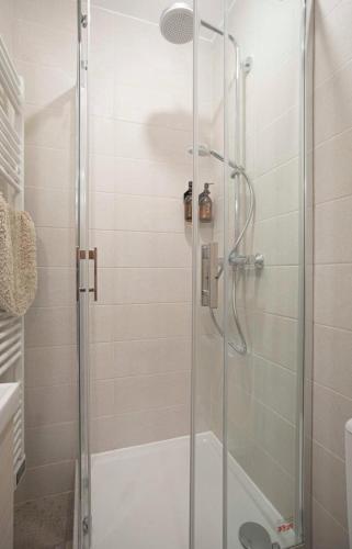 Small Studio Of 14m In The Heart Of Lyon