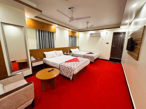 Postel nebo postele na pokoji v ubytování Hotel Star Plus Uttora